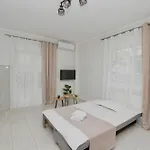 Georgos, Διαμέρισμα Kallithea (Chalkidiki)