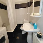 Georgos, Apartman