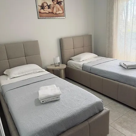 Georgos, * Kallithea (Chalkidiki)